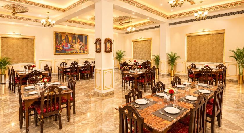Satyam Palace Resort - image 9