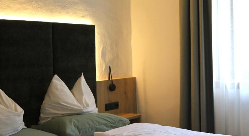 Gasthof Sterzingerhof - Heritage Rooms - since 1540