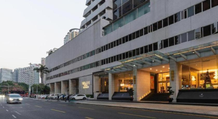 Century Plaza Hotel - image 23