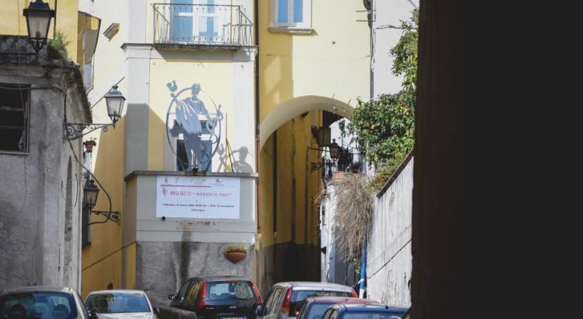 Elegant B&B Il Vicolo storico Salerno - image 23