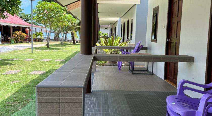 Lanta Bee Garden Bungalows - image 44