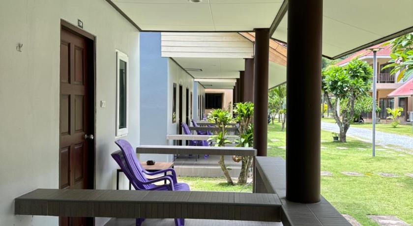 Lanta Bee Garden Bungalows - image 50
