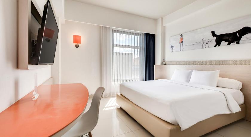 Image of Super Saver Package (Room + Pizza) 0