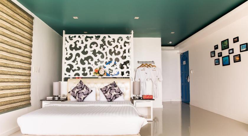 Image of Panoramic Ocean View Room 16