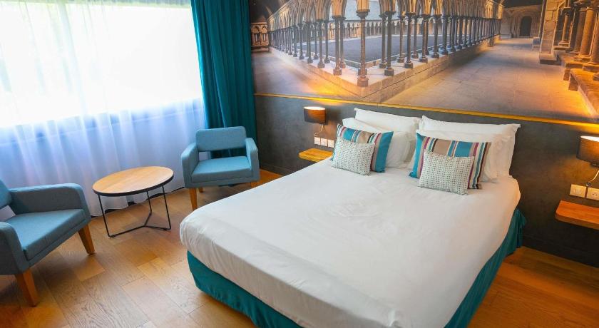Photo of Hotel Mercure Mont Saint Michel - Agoda Discount Booking
