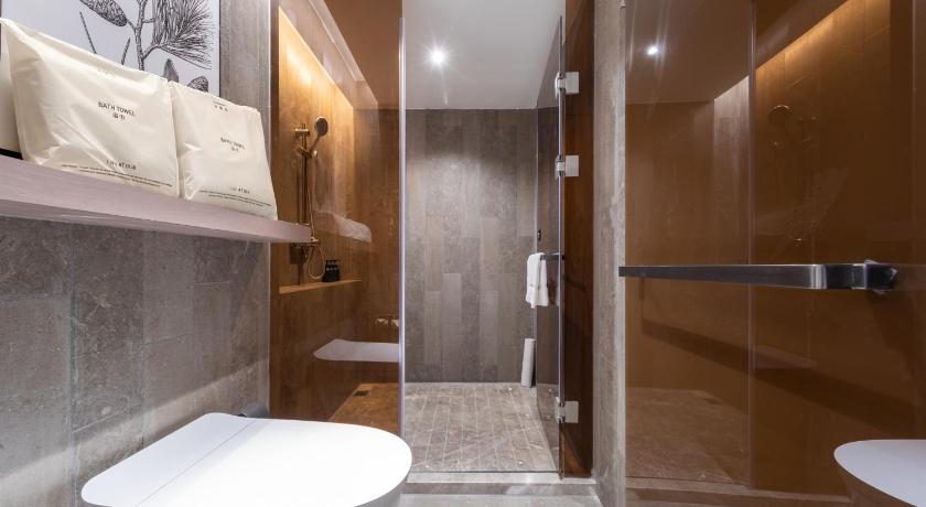 Atour Hotel Qingdao May Fourth Square Hisense Plaza - image 39