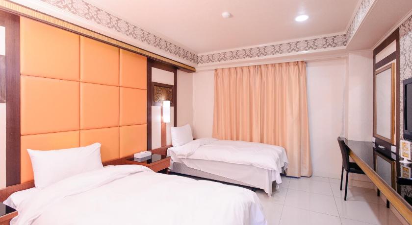 Image of Standard - Twin Bed 1