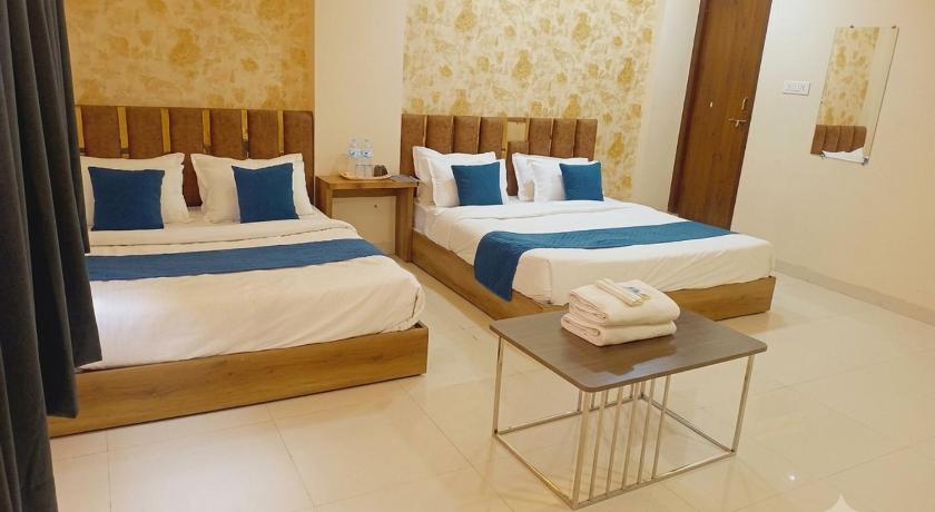 Hotel Pratham Inn - image 22