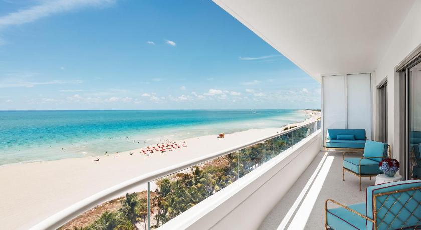 PREMIER OCEANFRONT CORNER 1 BEDROOM SUITE 1 King Bed, 146SM/1571SF fotója 1