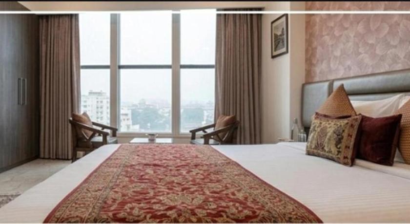 Deluxe Double Room (2 Adults + 1 Child)