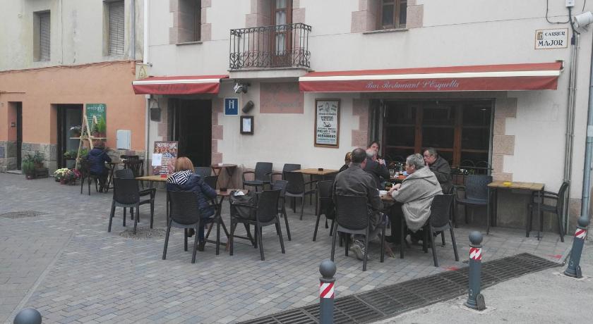Hostal L'Esquella photo
