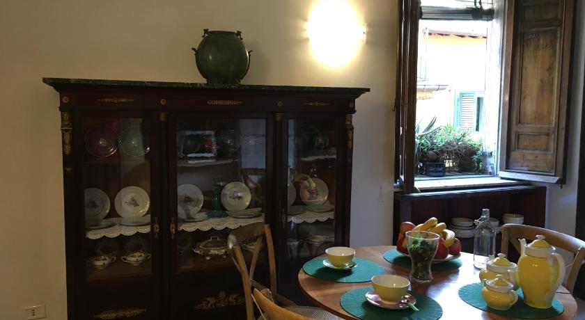 Pantheon Old Suite - image 3