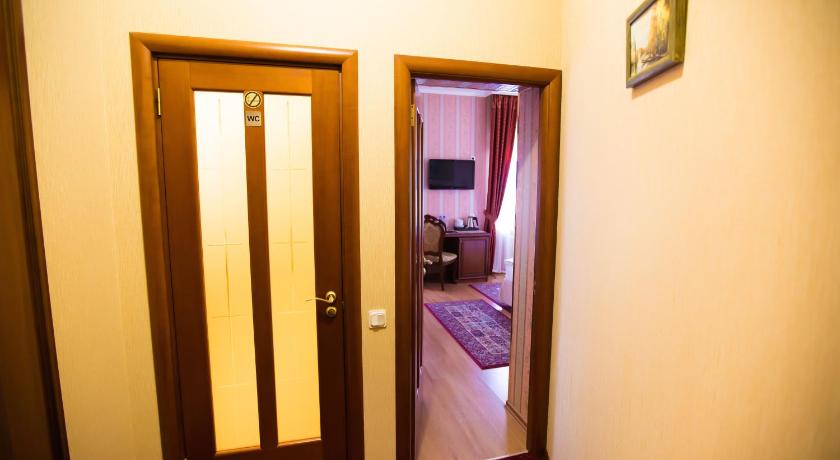 13 Chairs Boutique Hotel photo