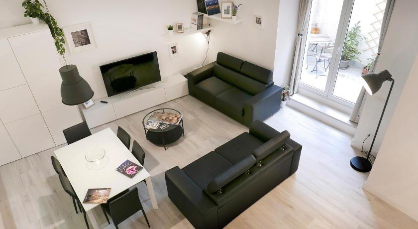Double Loft — Hotel in Syracuse