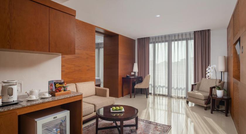 Image of Executive Suite 1