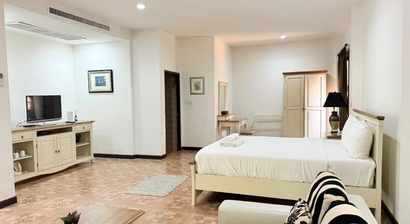 Image of Executive Suite 0