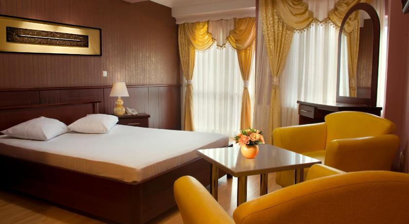 King Hotel photo