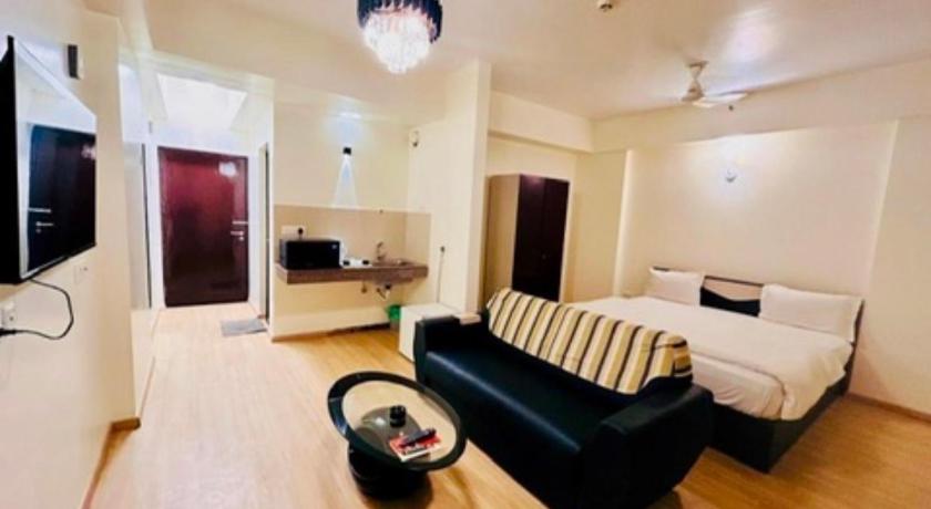 King Suite with Balcony