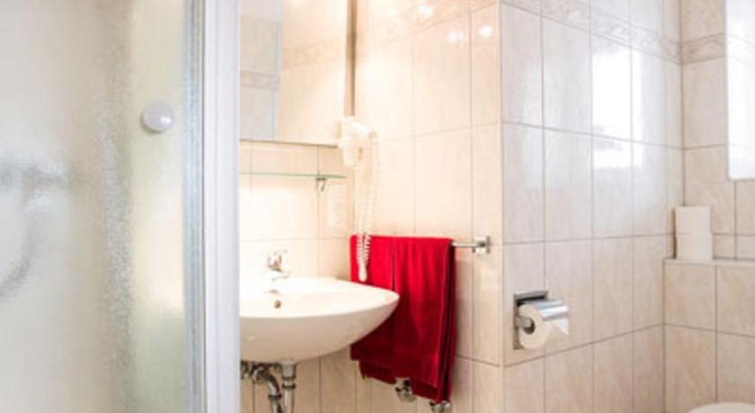 Image of Double Room with Sea View - 3 11