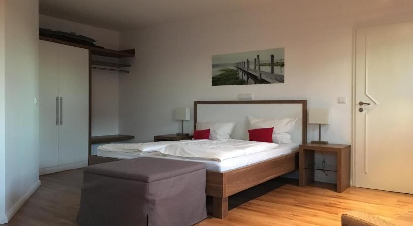 Image of Double Room with Partial Sea View and Balcony - 11 8