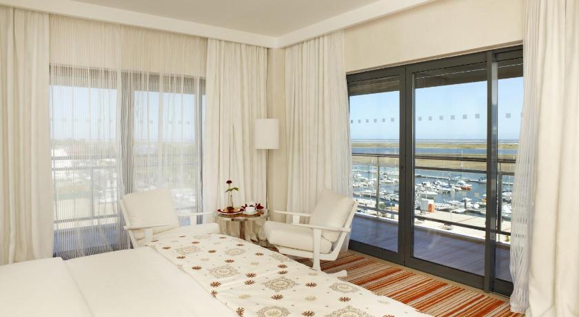 オルハン Real Marina Hotel & Spa 5つ星 ホテル レストラン