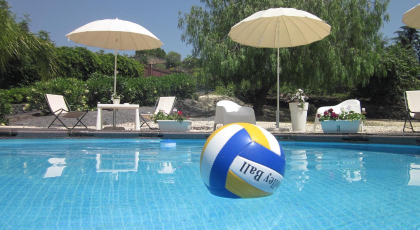 B&B BOUTIQUE DI CHARME "ETNA-RELAX-NATURA"