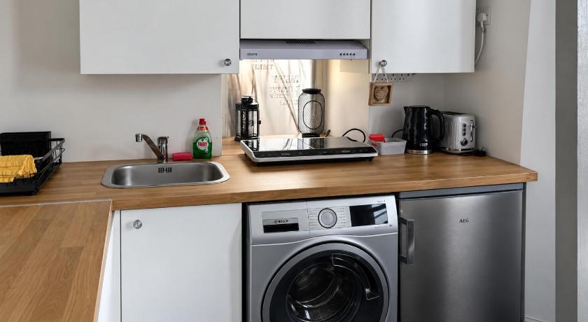 Image of Family Studio 1