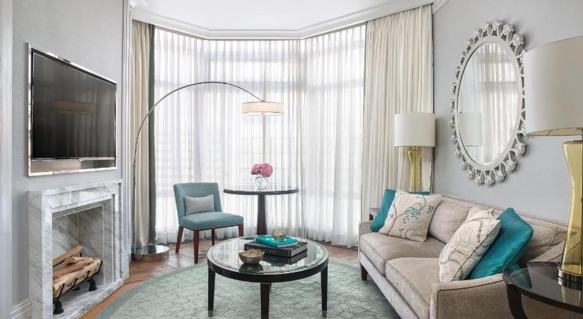 Gambar Suite Executive Club 1 Bilik Tidur (Club Executive One-Bedroom Suite) 1