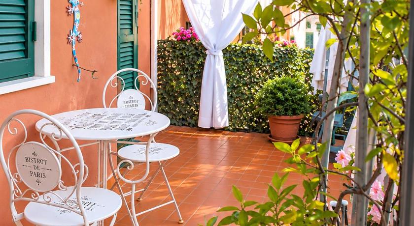 La terrazza di Ameglia alta - relax nel borgo Ligure