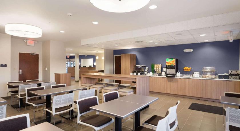 Microtel Inn & Suites by Wyndham Niagara Falls