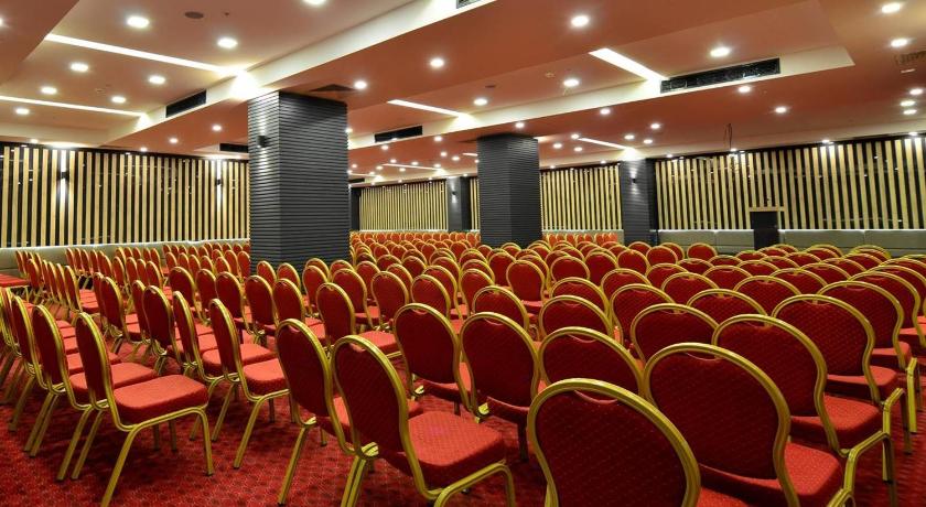Ramada Encore Gebze - image 12