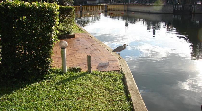 Portside Noosa Waters Hotel photo