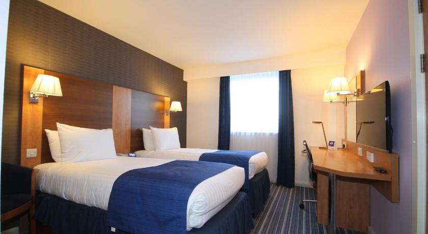 Holiday Inn Express Nuneaton