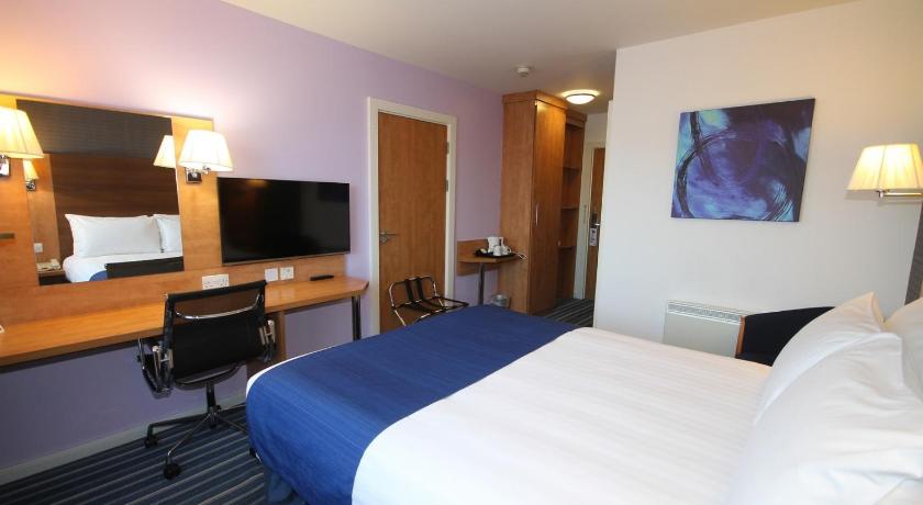 Holiday Inn Express Nuneaton