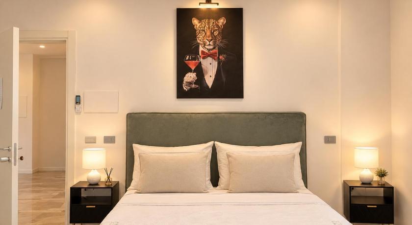 Crazi Suites