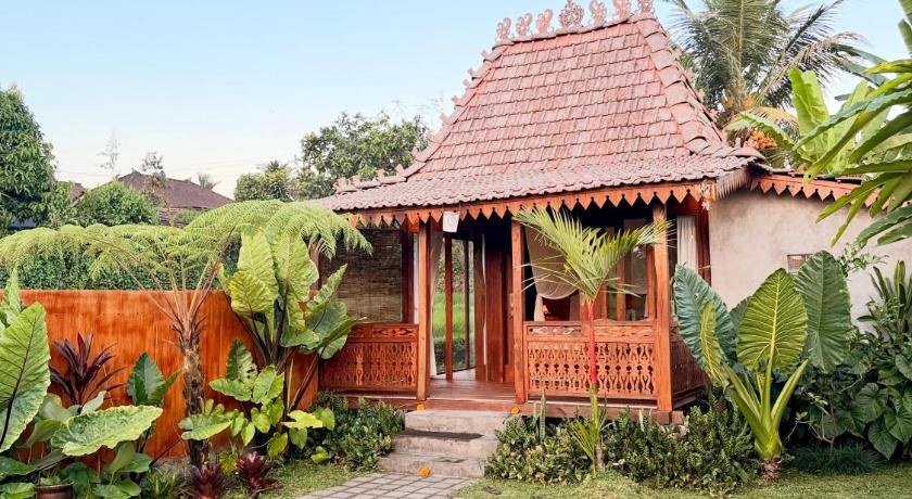 Tampilan Umah Jati Villa