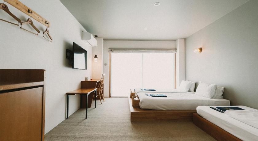 Image of Triple Room 1