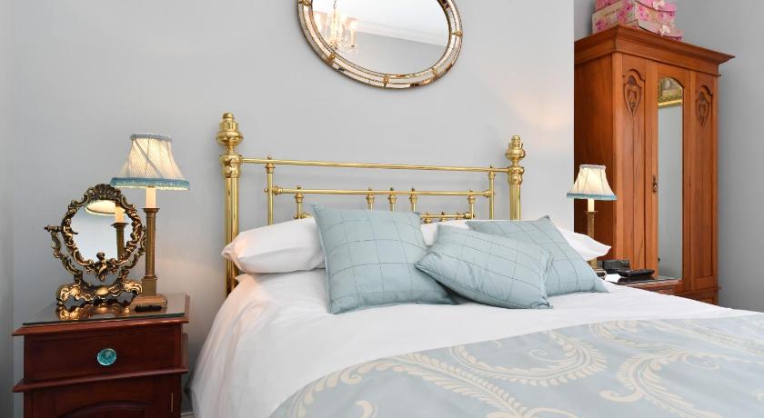 Heritage Bed & Breakfast photo