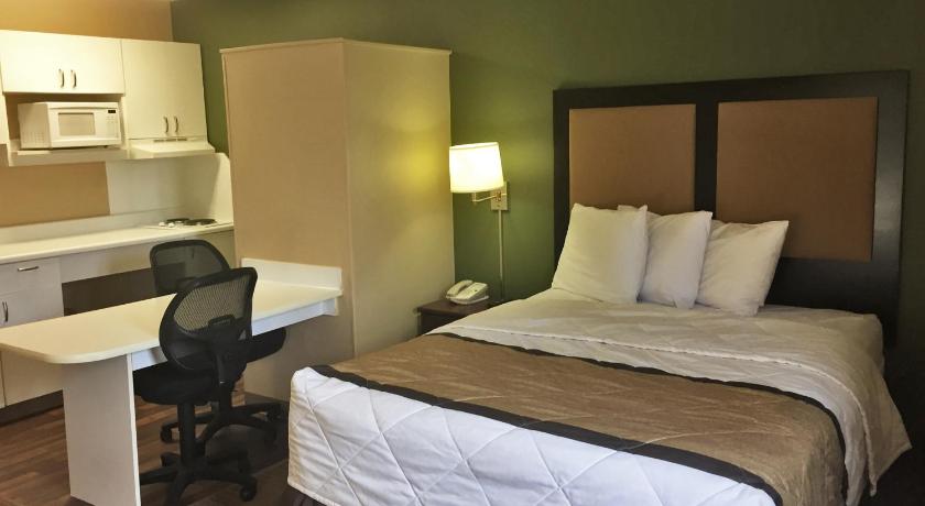 Extended Stay America Suites - Kansas City - Airport