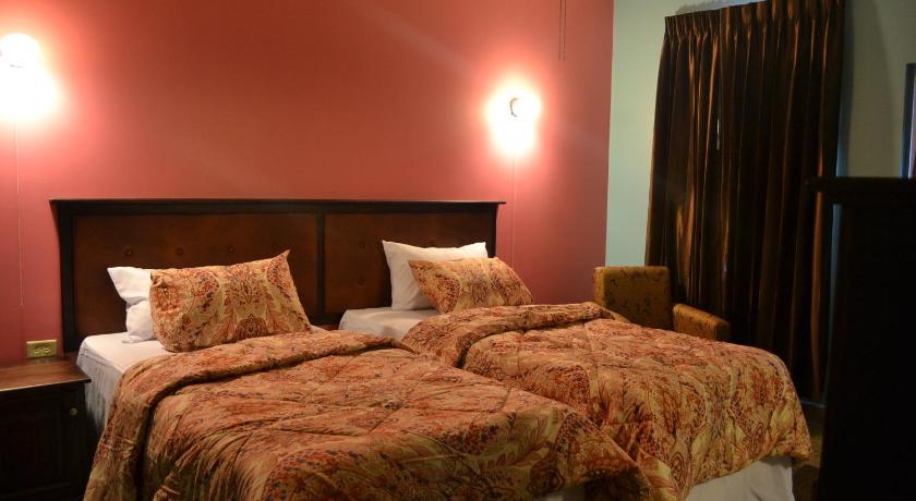Montecristo Inn photo