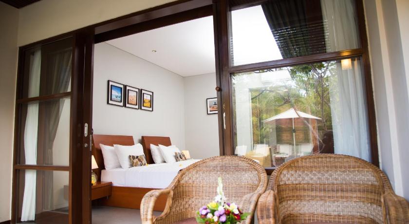 Image of Suite Room 8