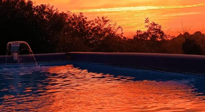 B&B TERRA DI COLLINA biker friendly-pool-sauna-jacuzzi