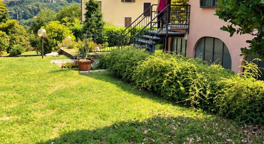 Villa Laura Chiara - vicino Arona