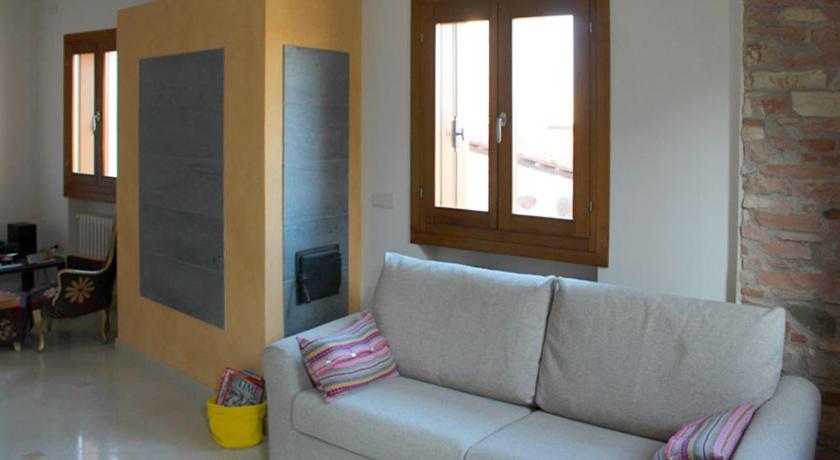 Antica Corte Leguzzano B&B