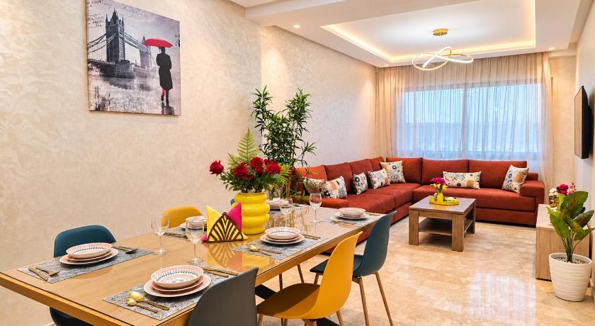 Stylish 3-Bedroom Apartment in Maarif - AC, Fast WiFi & Secure Parking