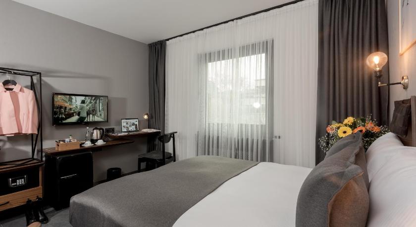 Hotel Cinnah photo
