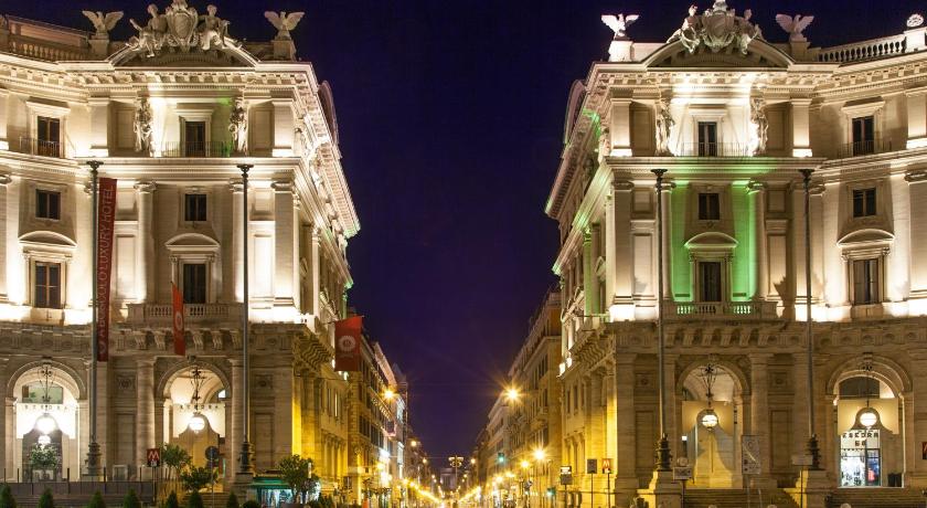 ローマ Bloom Apartment by La Griffe 3つ星 ゲストハウス ロビー