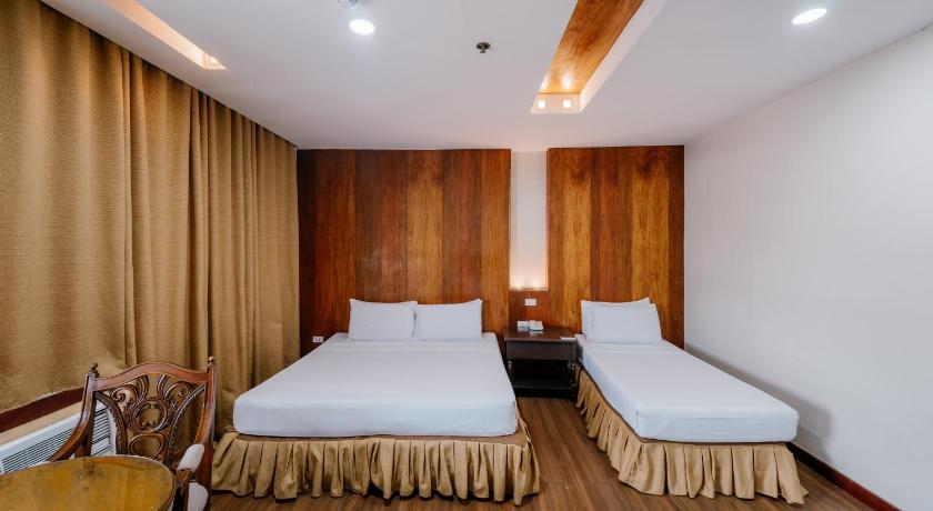 La Fiesta Hotel