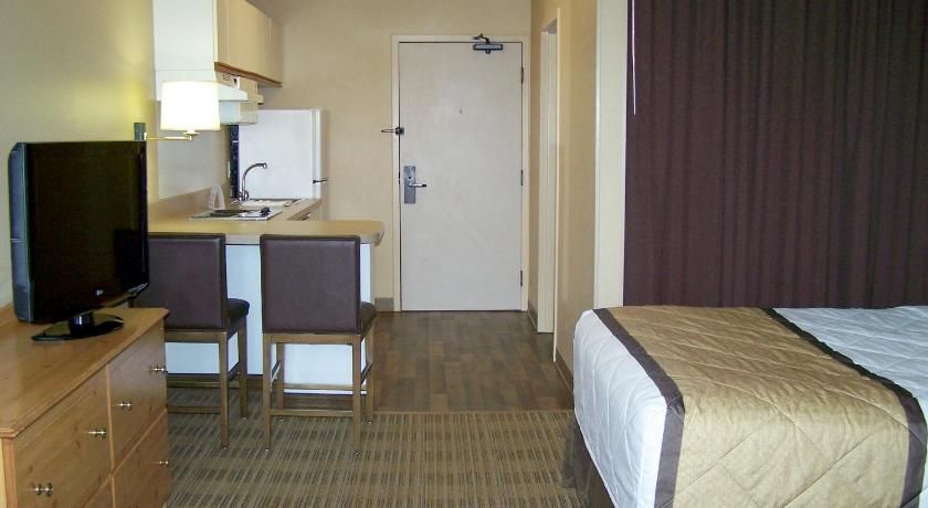 Extended Stay America Suites - Boston - Waltham - 52 4th Ave.