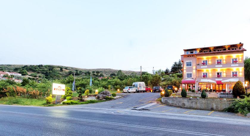 Anastassiou Hotel